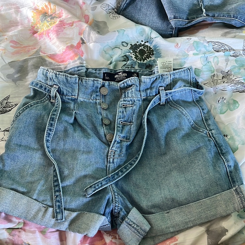 hollister jean shorts